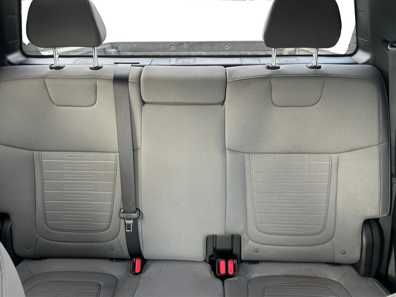 Hyundai Santa Cruz Vehicle Full-screen Gallery Image 12