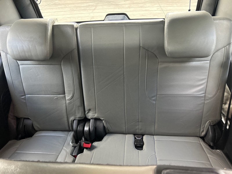 Chevrolet Tahoe Vehicle Full-screen Gallery Image 17