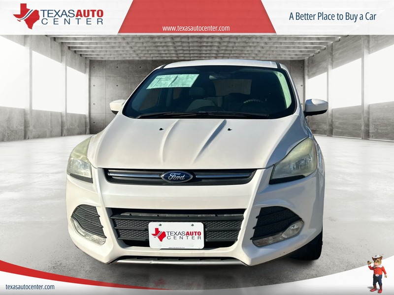 Ford Escape Vehicle Full-screen Gallery Image 3