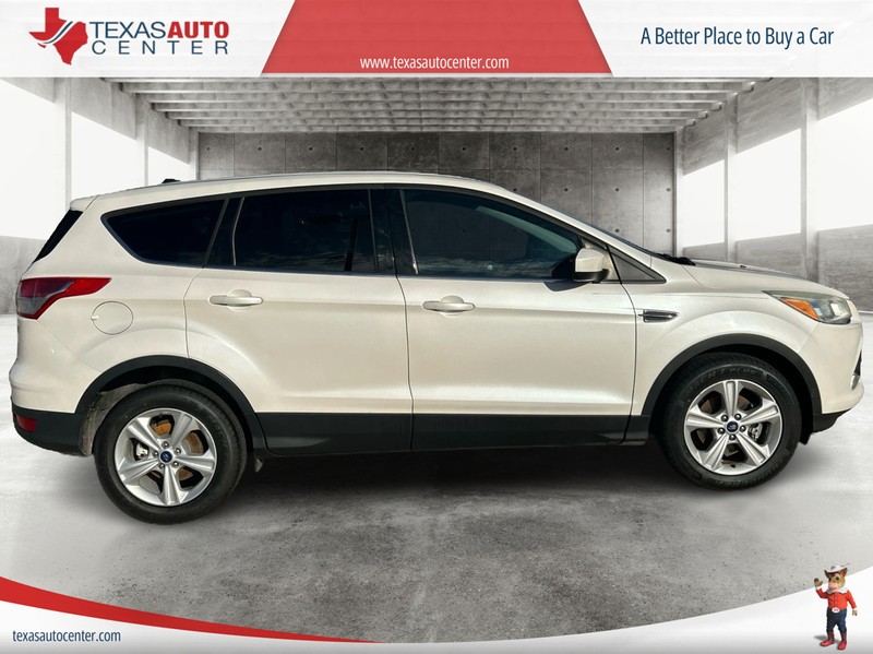 Ford Escape Vehicle Full-screen Gallery Image 4