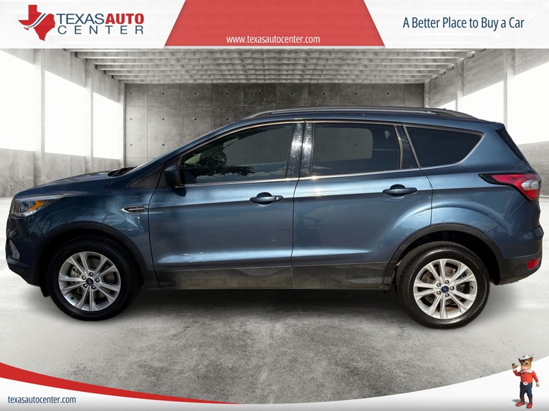 Ford Escape Vehicle Full-screen Gallery Image 5