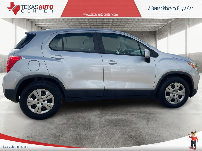 Chevrolet Trax Vehicle Full-screen Gallery Image 4