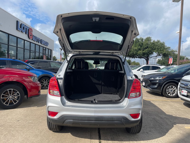 Chevrolet Trax Vehicle Full-screen Gallery Image 10