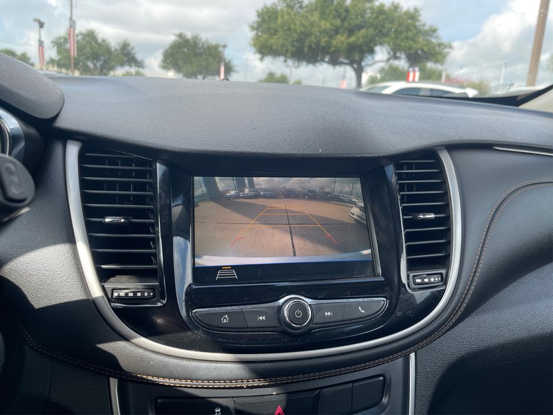 Chevrolet Trax Vehicle Full-screen Gallery Image 16