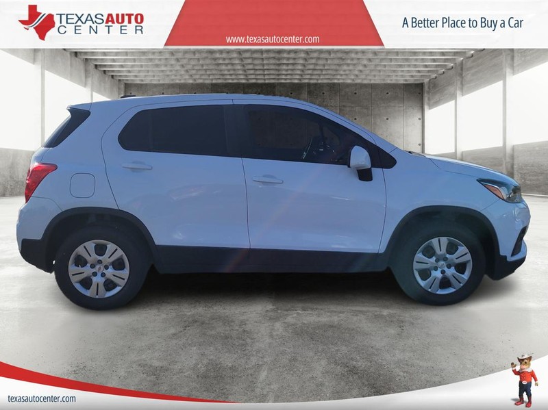 Chevrolet Trax Vehicle Full-screen Gallery Image 4