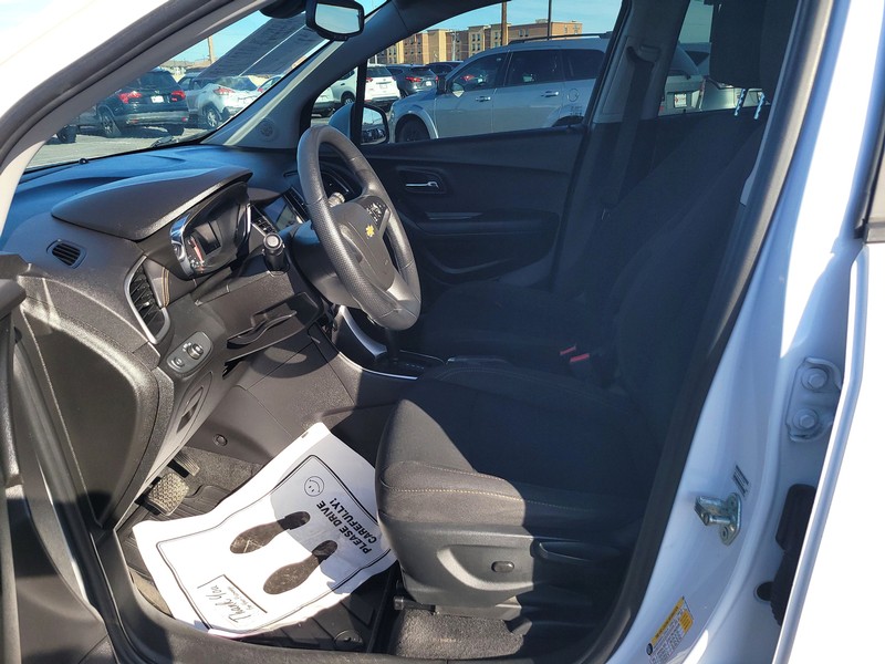 Chevrolet Trax Vehicle Full-screen Gallery Image 9