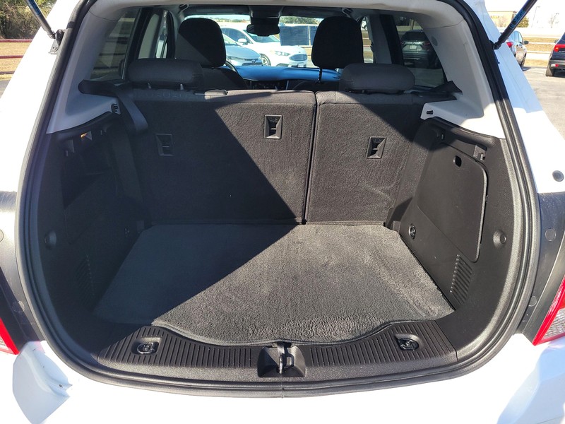 Chevrolet Trax Vehicle Full-screen Gallery Image 11