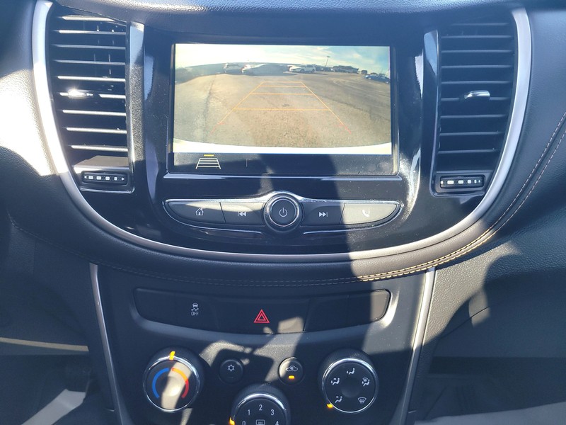 Chevrolet Trax Vehicle Full-screen Gallery Image 16