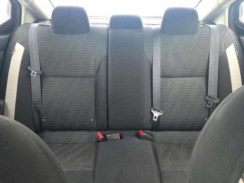 Nissan Versa Vehicle Full-screen Gallery Image 12