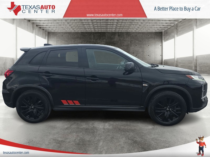 Mitsubishi Outlander Sport Vehicle Full-screen Gallery Image 4