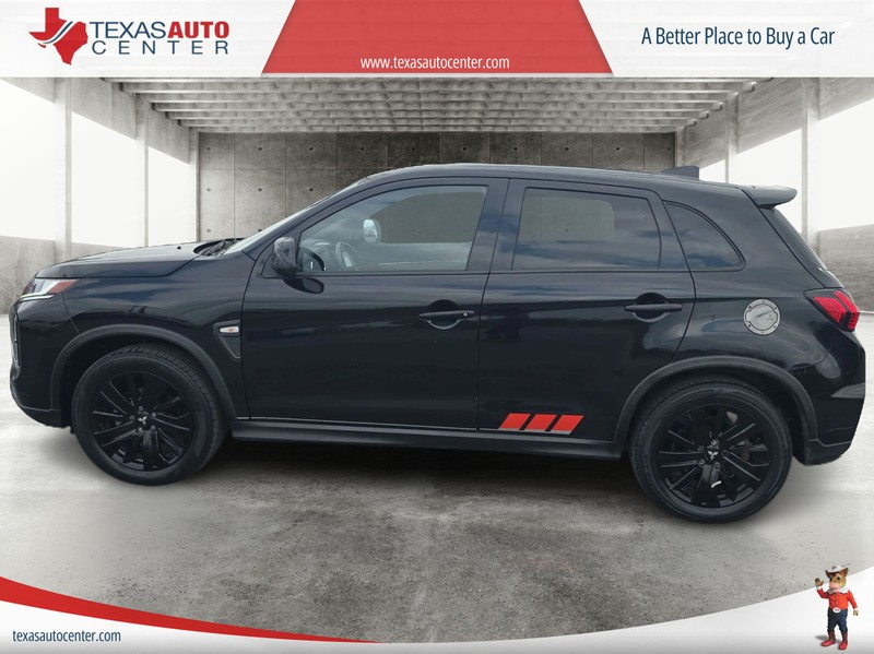Mitsubishi Outlander Sport Vehicle Full-screen Gallery Image 5