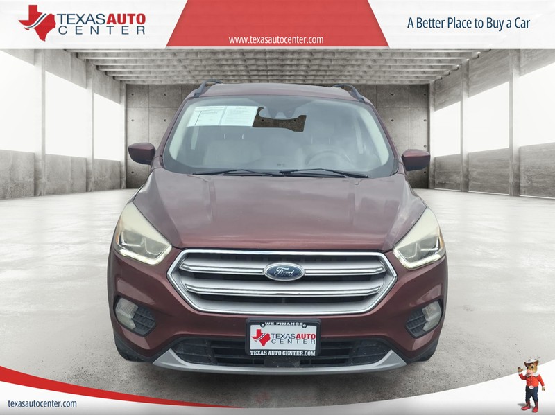 Ford Escape Vehicle Full-screen Gallery Image 3