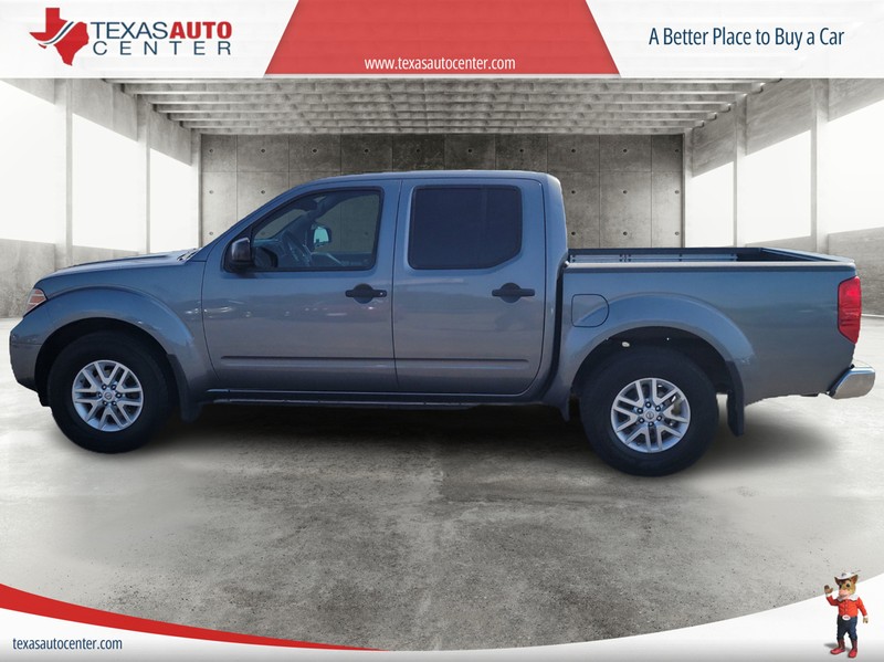Nissan Frontier Vehicle Full-screen Gallery Image 5