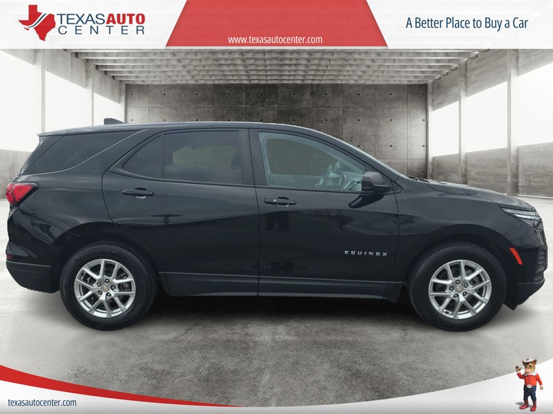 Chevrolet Equinox Vehicle Full-screen Gallery Image 4