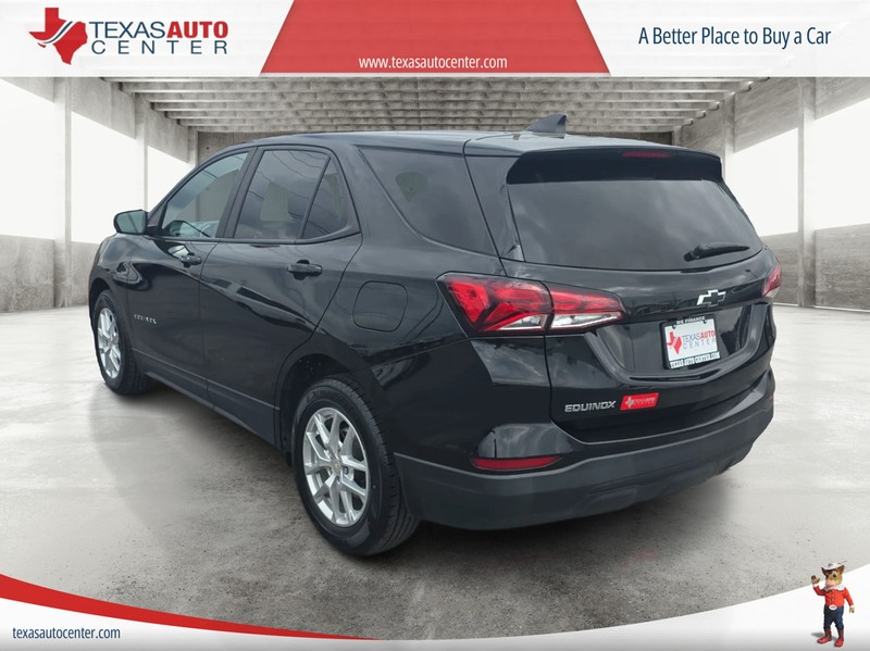 Chevrolet Equinox Vehicle Full-screen Gallery Image 8