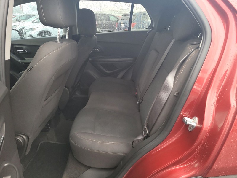 Chevrolet Trax Vehicle Full-screen Gallery Image 10