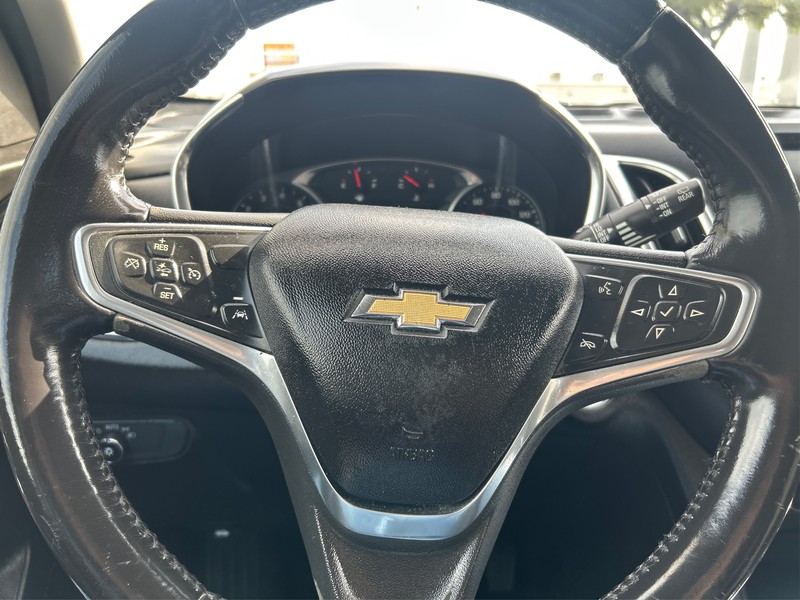 Chevrolet Equinox Vehicle Full-screen Gallery Image 14