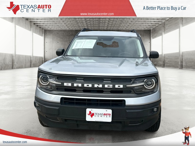 Ford Bronco Sport Vehicle Full-screen Gallery Image 3