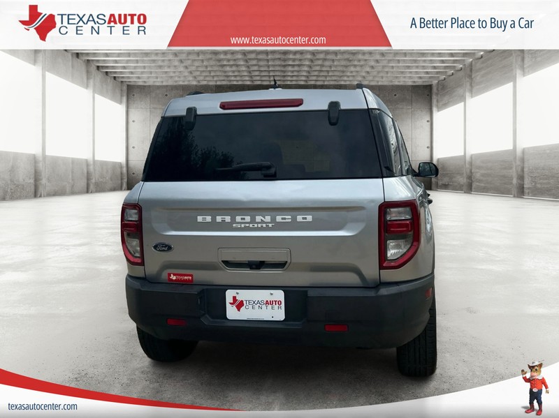 Ford Bronco Sport Vehicle Full-screen Gallery Image 6