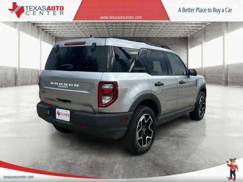 Ford Bronco Sport Vehicle Full-screen Gallery Image 7