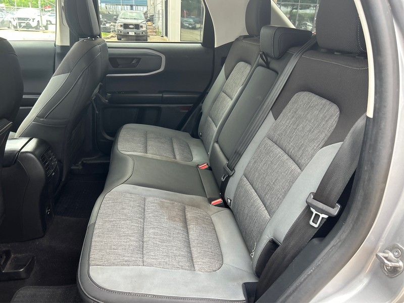 Ford Bronco Sport Vehicle Full-screen Gallery Image 10