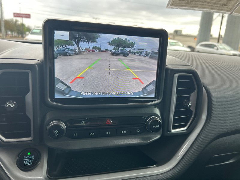 Ford Bronco Sport Vehicle Full-screen Gallery Image 17