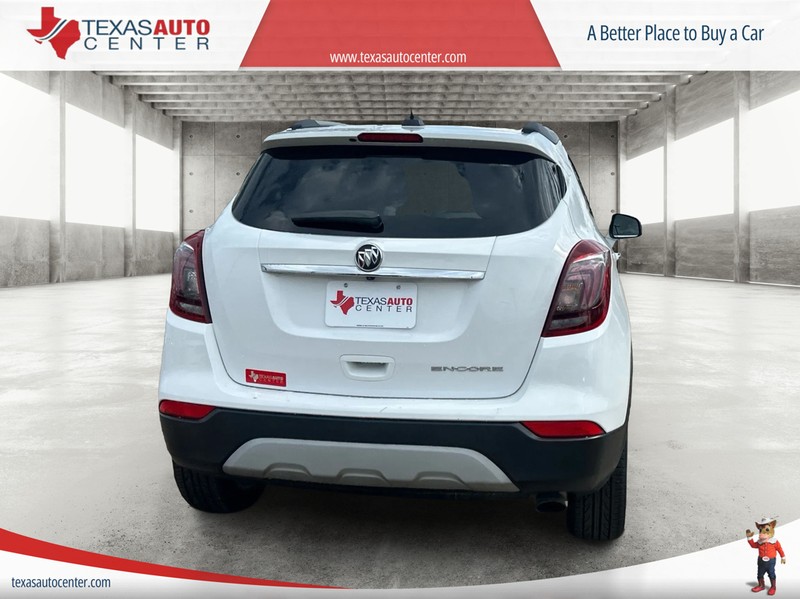 Buick Encore Vehicle Full-screen Gallery Image 06