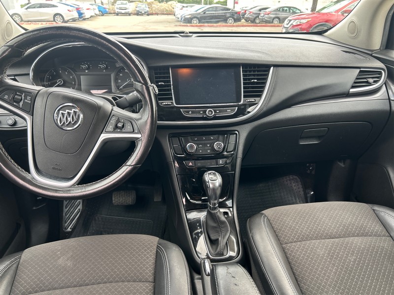 Buick Encore Vehicle Full-screen Gallery Image 12