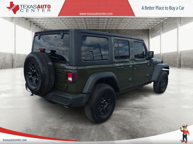 Jeep Wrangler Vehicle Full-screen Gallery Image 7
