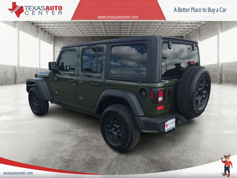 Jeep Wrangler Vehicle Full-screen Gallery Image 8