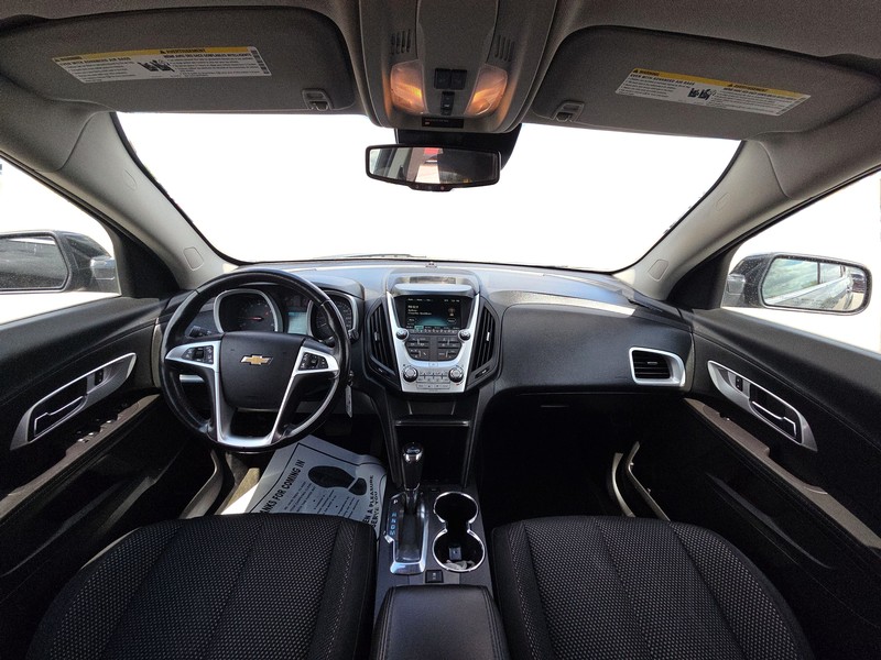Chevrolet Equinox Vehicle Full-screen Gallery Image 15