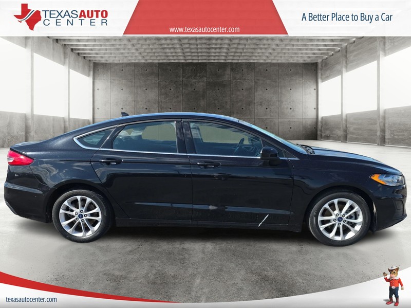 Ford Fusion Hybrid Vehicle Full-screen Gallery Image 4