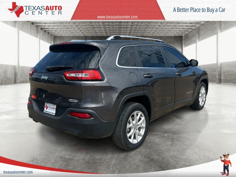 Jeep Cherokee Vehicle Full-screen Gallery Image 6
