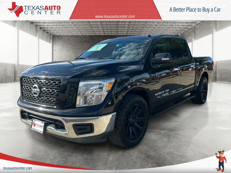 Nissan Titan Vehicle Full-screen Gallery Image 2