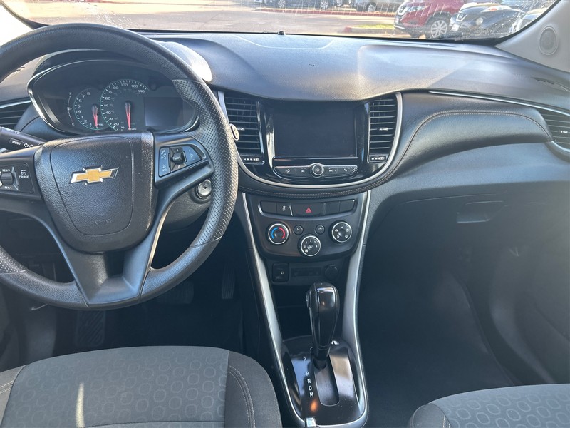 Chevrolet Trax Vehicle Full-screen Gallery Image 11