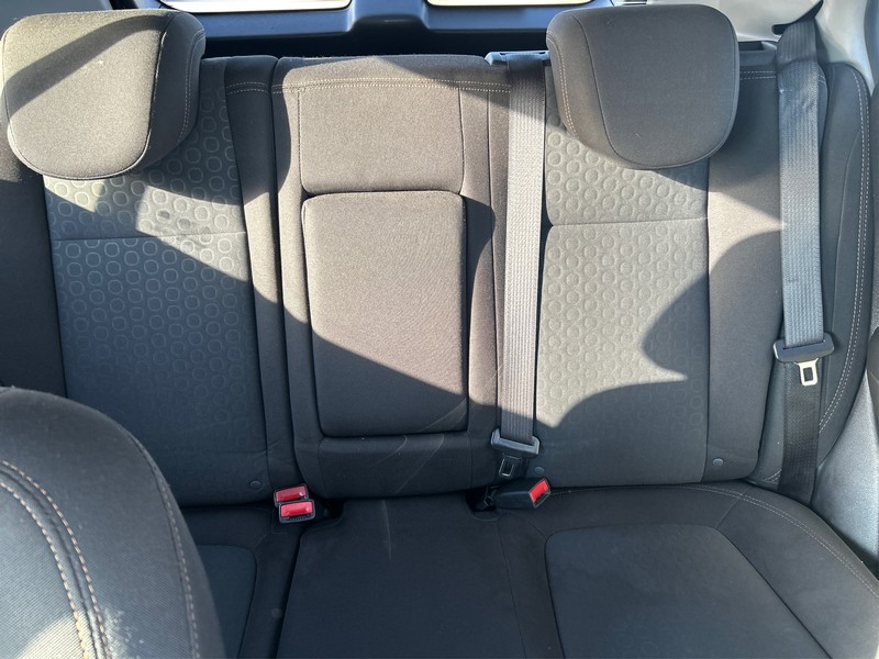 Chevrolet Trax Vehicle Full-screen Gallery Image 12