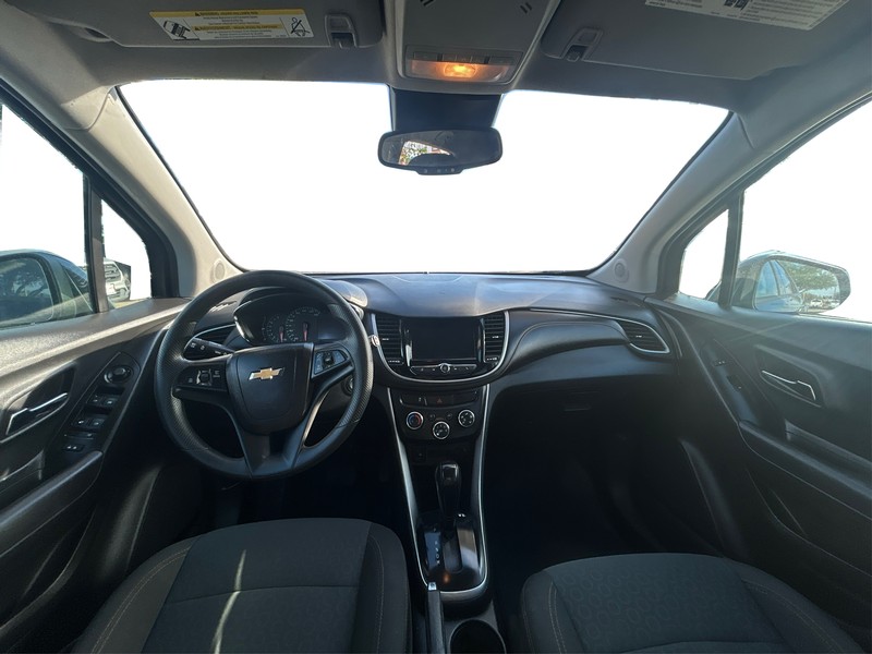 Chevrolet Trax Vehicle Full-screen Gallery Image 15