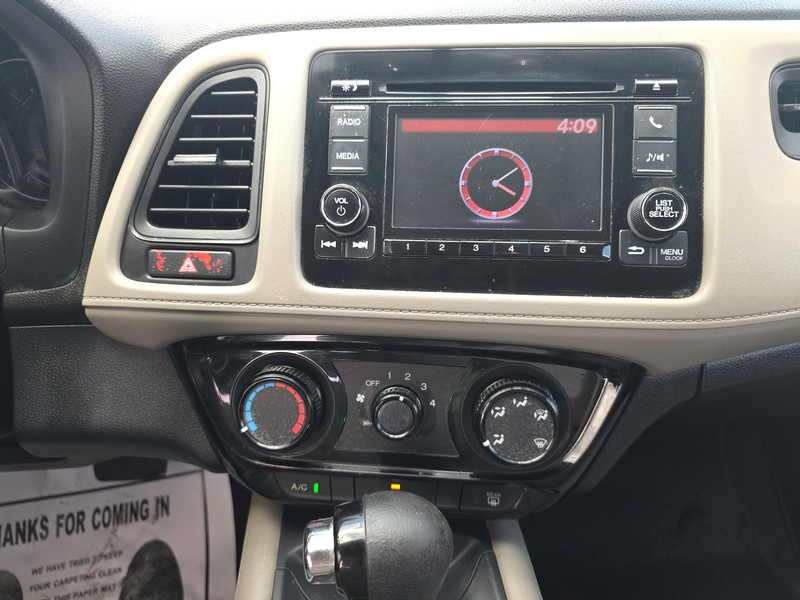 Honda HR-V Vehicle Full-screen Gallery Image 12