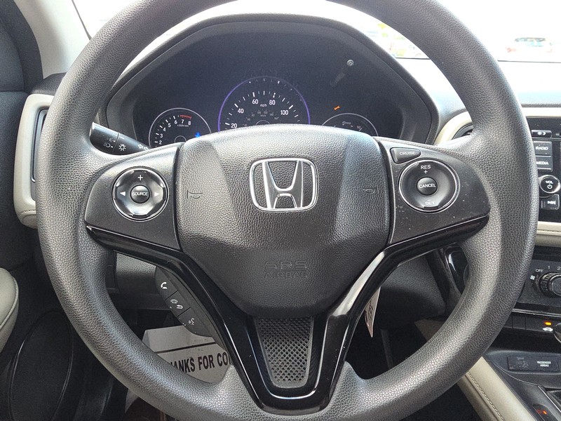 Honda HR-V Vehicle Full-screen Gallery Image 14