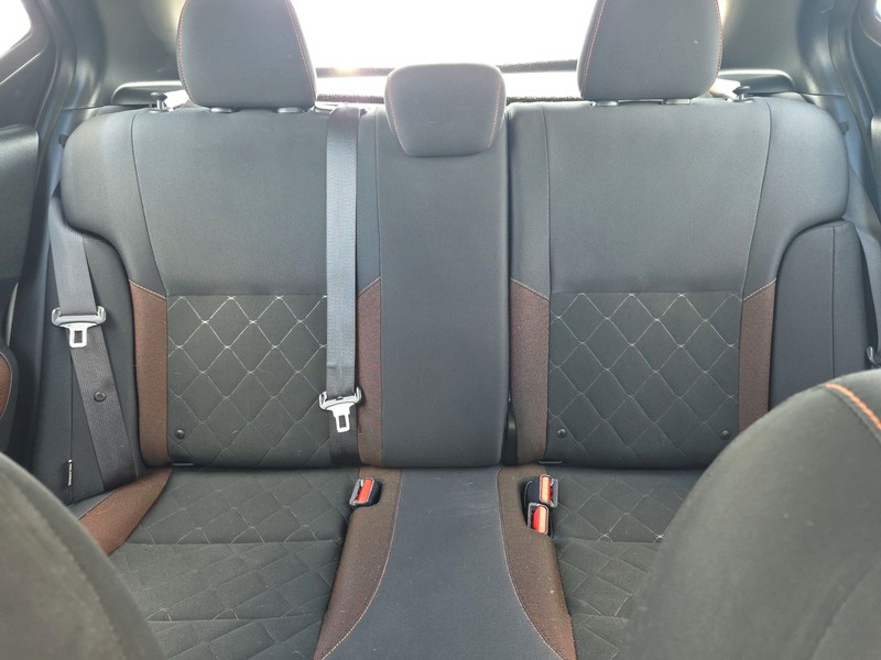 Nissan Kicks Vehicle Full-screen Gallery Image 13