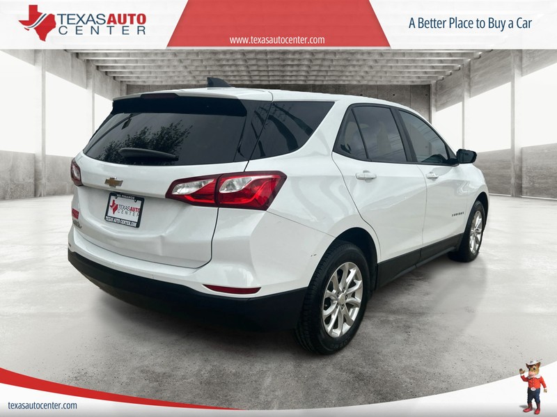 Chevrolet Equinox Vehicle Full-screen Gallery Image 7