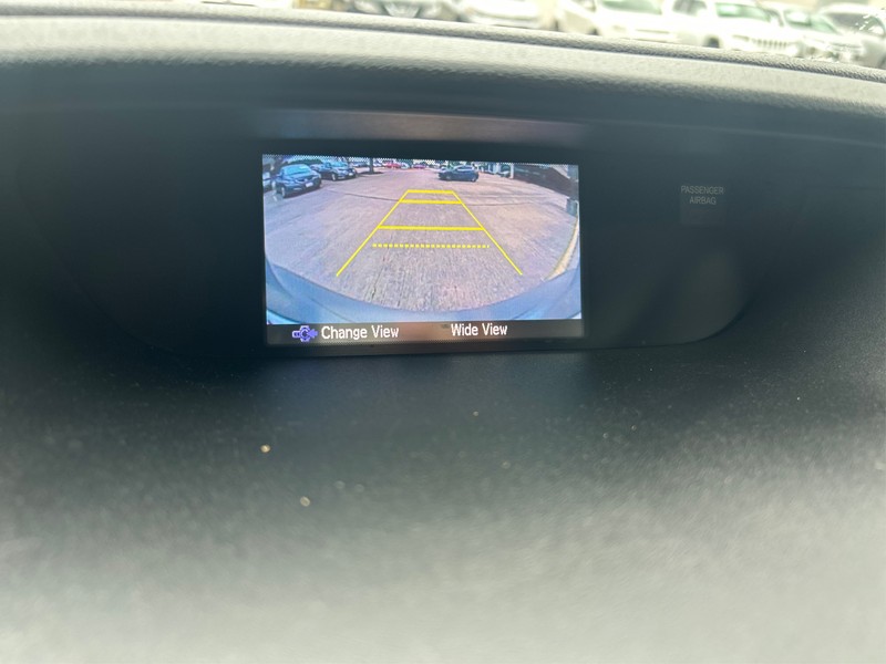 Honda CR-V Vehicle Full-screen Gallery Image 17