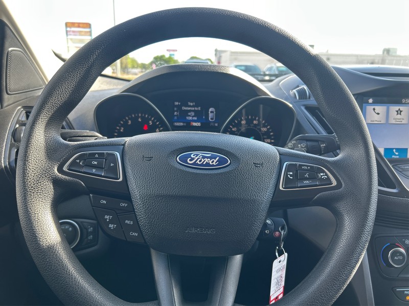 Ford Escape Vehicle Full-screen Gallery Image 14