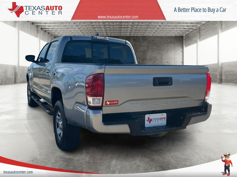Toyota Tacoma Vehicle Full-screen Gallery Image 8