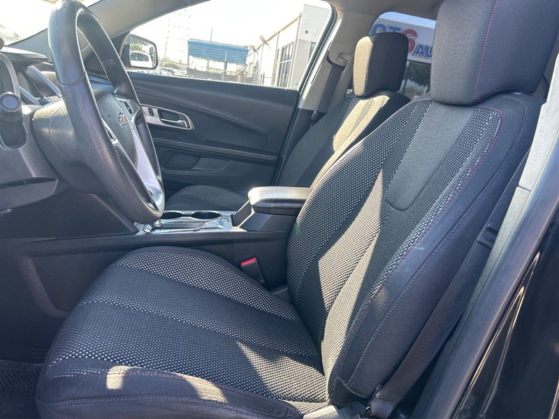 Chevrolet Equinox Vehicle Full-screen Gallery Image 09