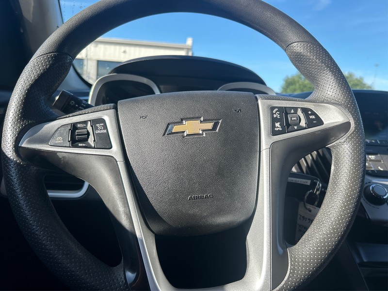 Chevrolet Equinox Vehicle Full-screen Gallery Image 14