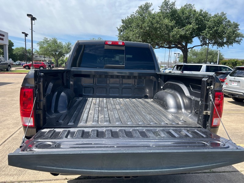 Ram 1500 Vehicle Full-screen Gallery Image 9