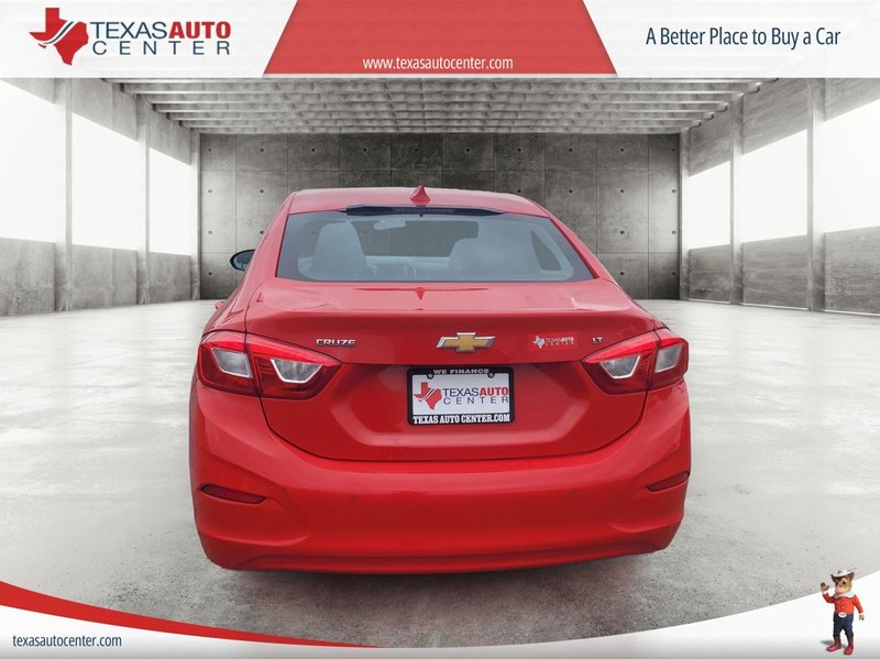 Chevrolet Cruze Vehicle Full-screen Gallery Image 06