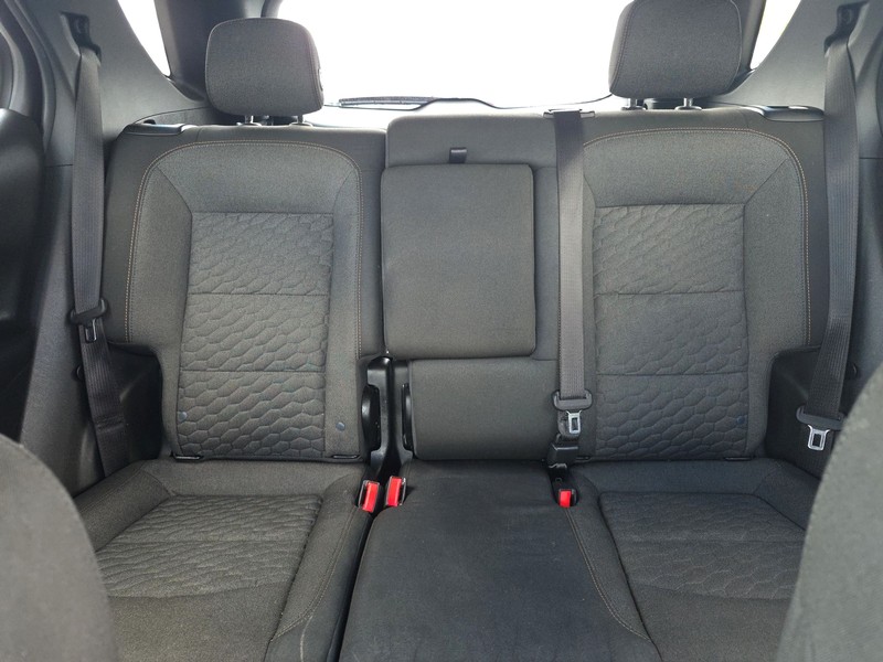 Chevrolet Equinox Vehicle Full-screen Gallery Image 13