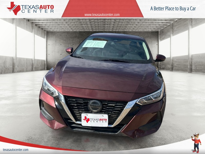 Nissan Sentra Vehicle Full-screen Gallery Image 3